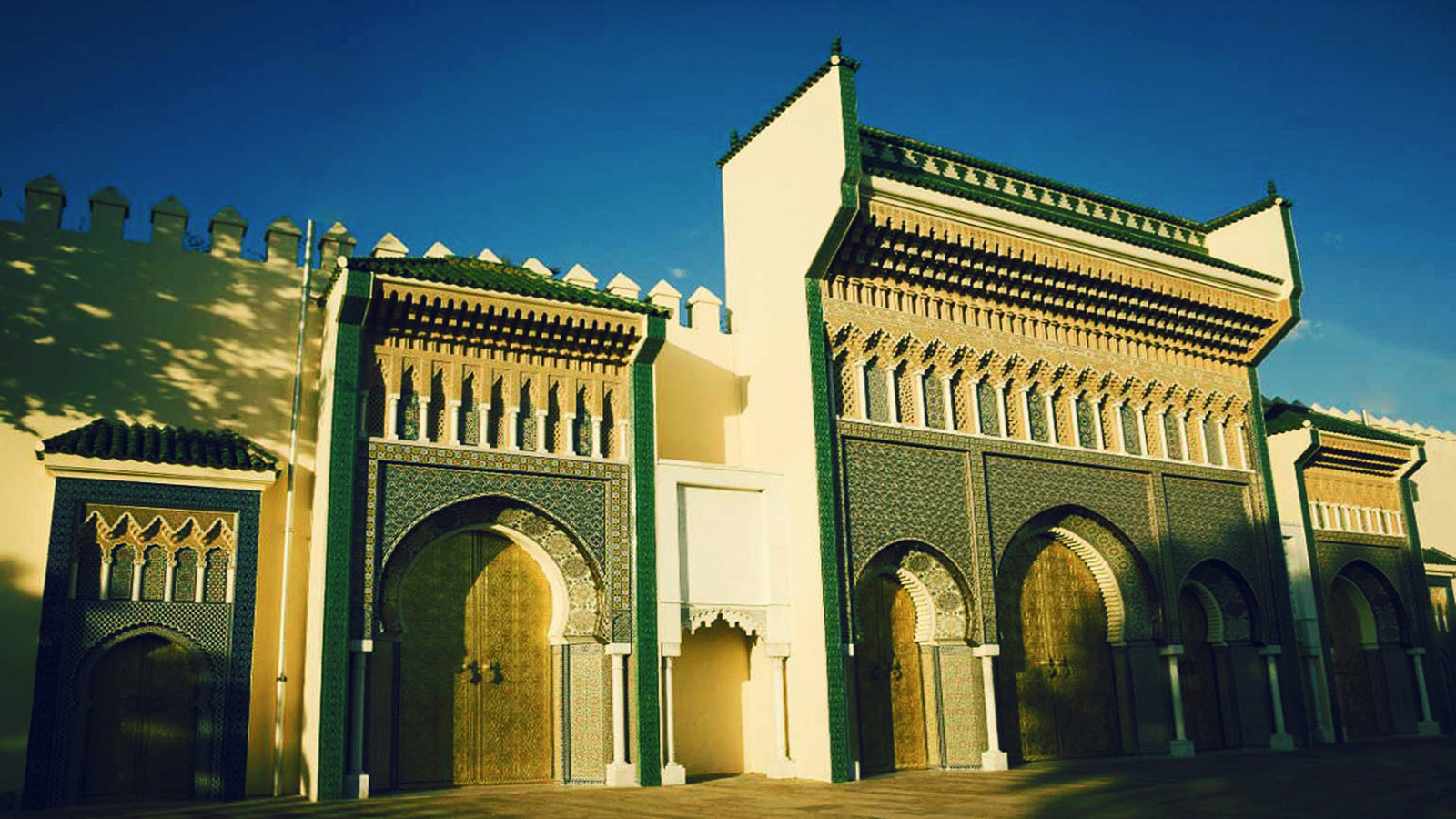 Discover the historical city of Meknes with its beautiful architecture